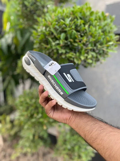 Skecher OG Slides - Eaze